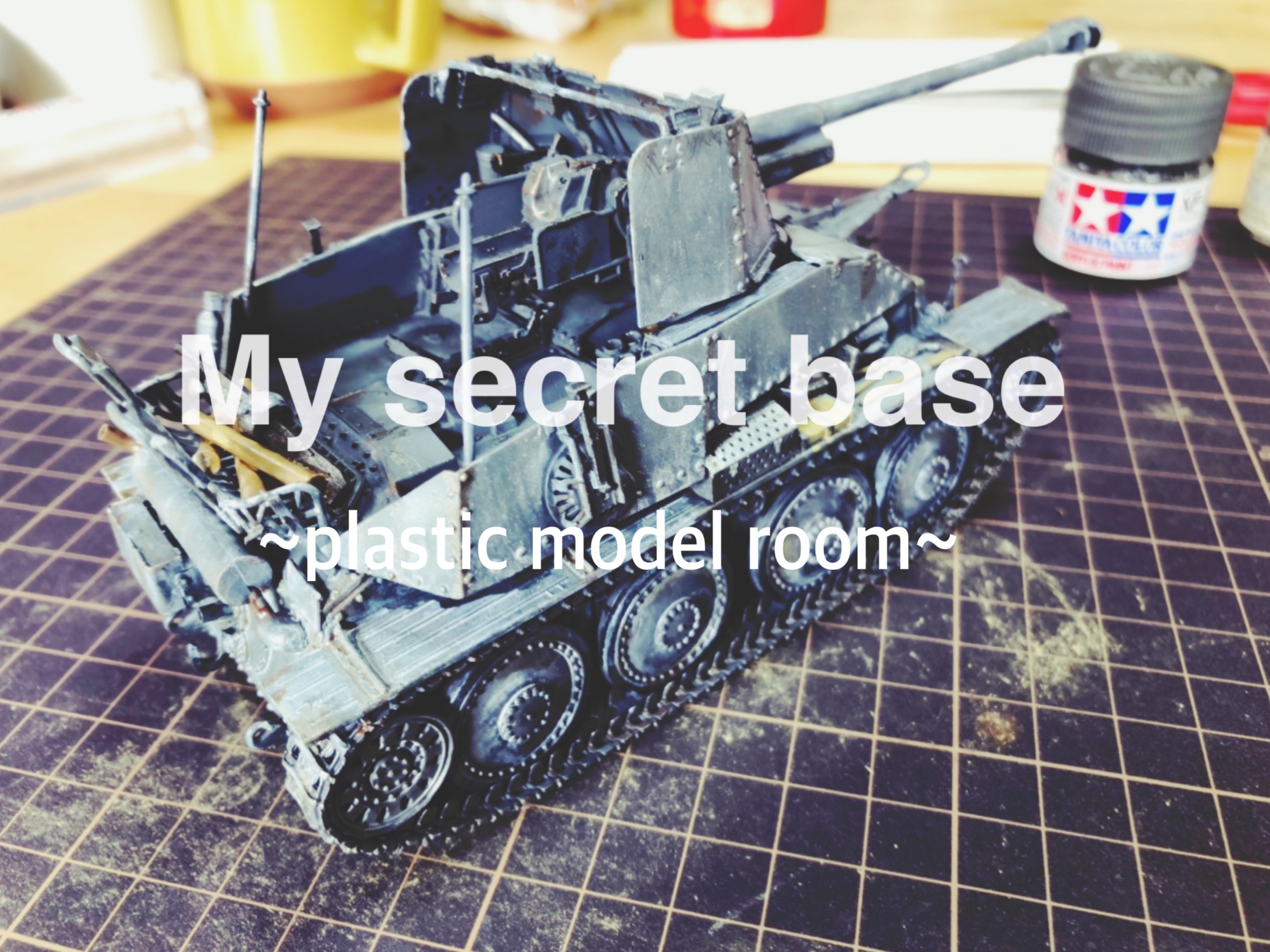 My secret base ~plastic model room~
